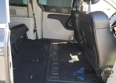 2015 Chrysler Town & Country Limited z USA, uszkodzony, nr VIN 2C4RC1JG8FR698209